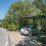 - Goelba